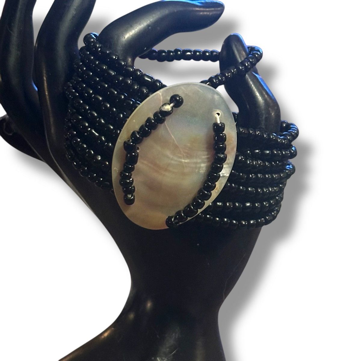 Vintage Multi strand black bead mother of pearl stretch bracelet Size ONE SIZE - 2 Thumbnail