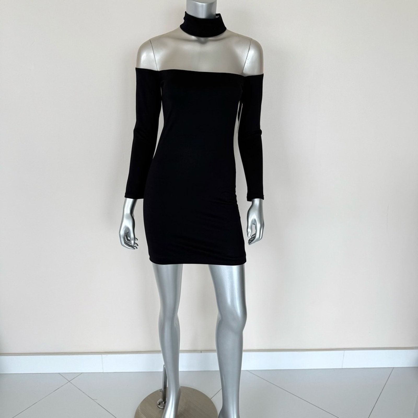 Alice + Olivia NWT!!! Alice and Olivia women dress size 6 Retail 345$ Size M / US 6-8 / IT 42-44 - 1 Thumbnail