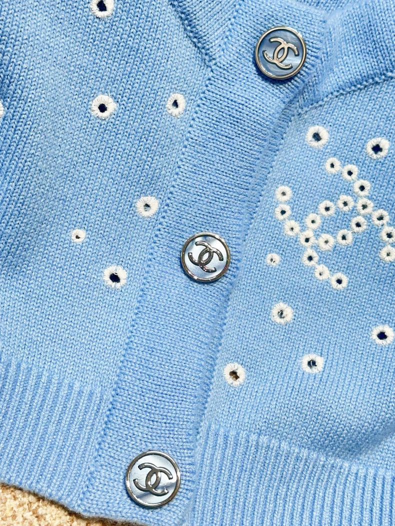 Chanel Chanel 23P blue 40 yards knitted logo vest Size S / US 4 / IT 40 - 5 Thumbnail