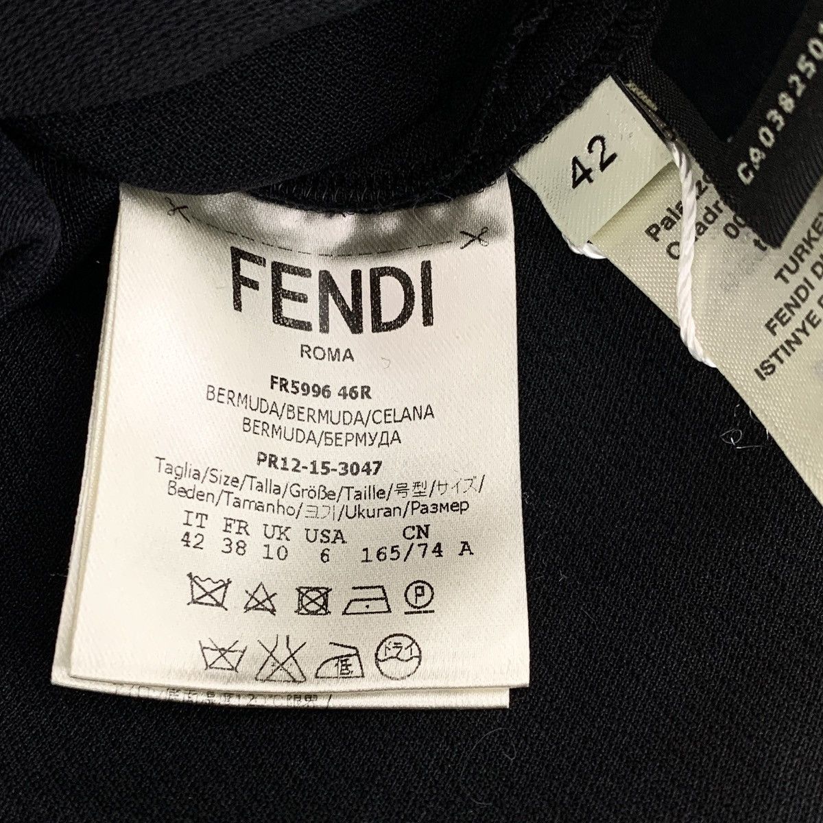 Fendi Fendi Black Side Bow Decorated Casual Shorts K26WX Size 28" / US 6 / IT 42 - 6 Thumbnail