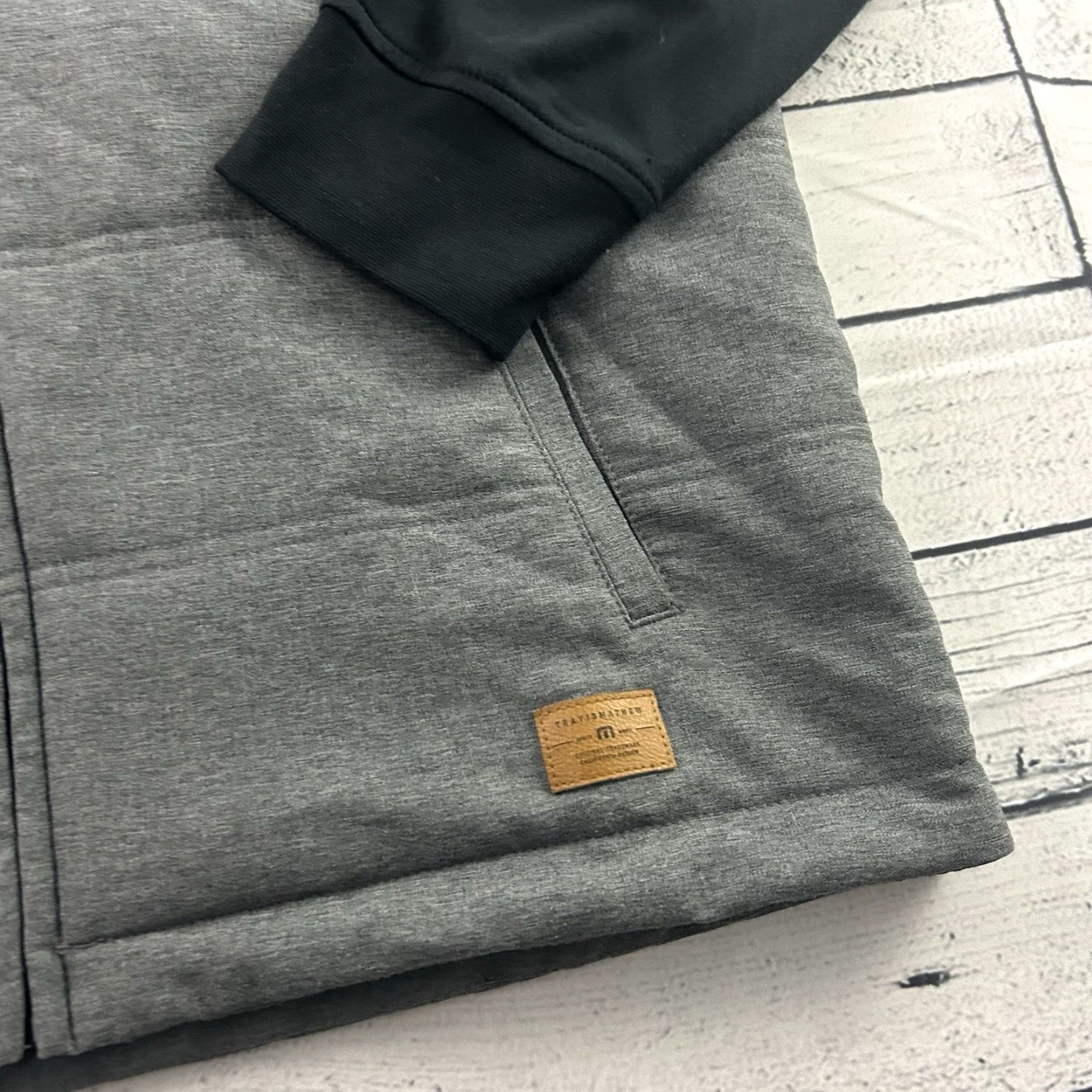 TravisMathew Travis Mathew Scavenger Full Zip Hooded Golf Jacket Men M Black Gray Shirt Size US M / EU 48-50 / 2 - 2 Thumbnail