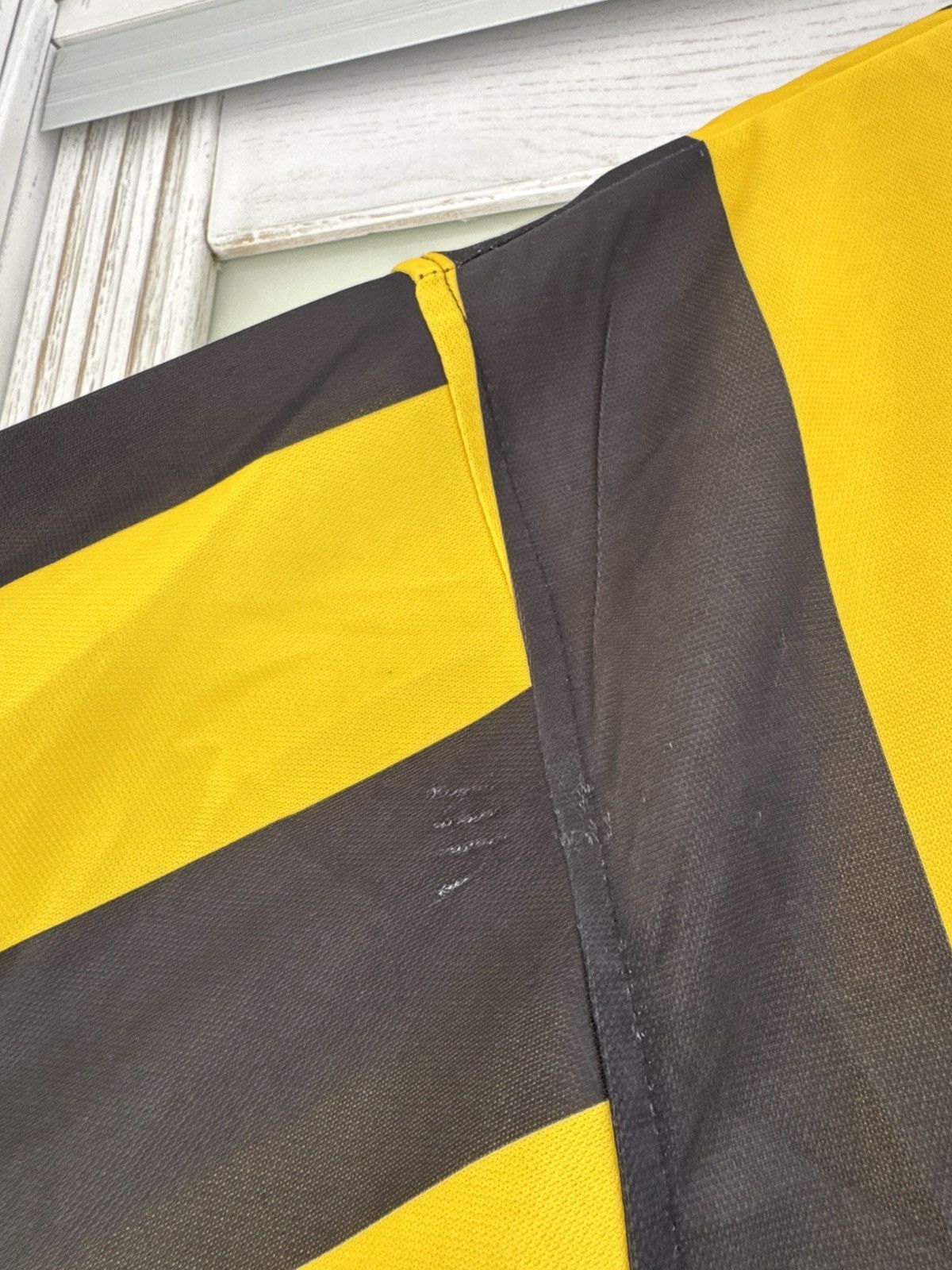 Vintage Ikpeba #24 Borussia Dortmund 2000-2001 Vintage Soccer Jersey Size US L / EU 52-54 / 3 - 14 Thumbnail