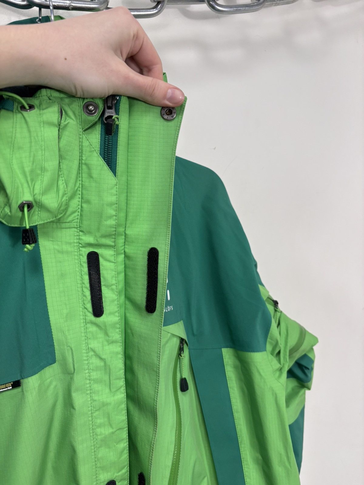 Haglofs Haglofs Men’s Gore-Tex Performance Shell Outdoor Jacket Size US L / EU 52-54 / 3 - 18 Thumbnail