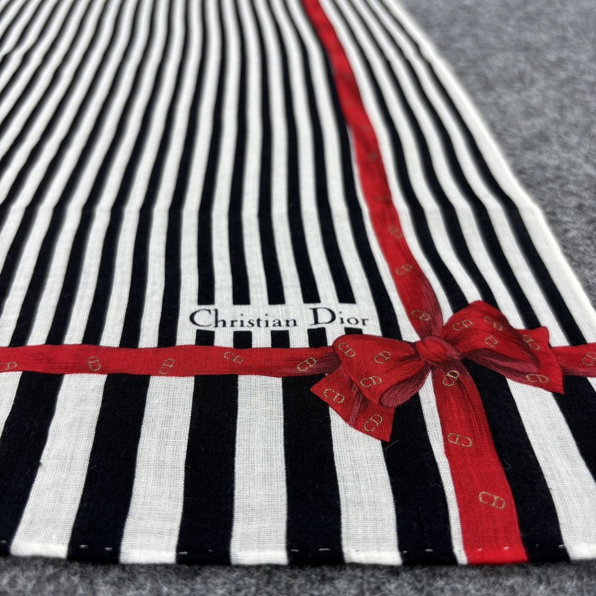Christian Dior Monsieur × Vintage Handkerchief # E007 # Bandana # Neckerchief Size ONE SIZE - 4 Thumbnail