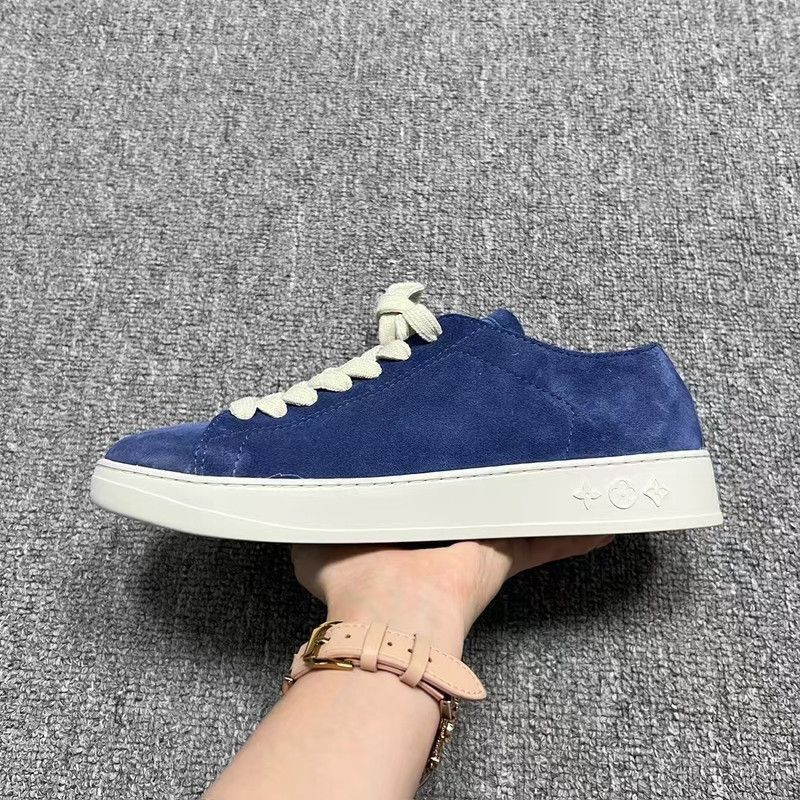 Louis Vuitton Louis Vuitton Resort Blue and White Low-Top Sneakers - Size US 8.5 / EU 41-42 - 6 Thumbnail