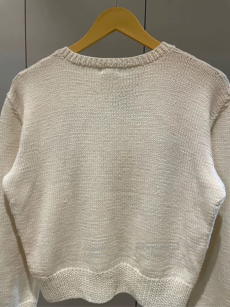 Loewe LOEWE Ivory Black Peacock Embroidered Cashmere Round Neck Size L / US 10 / IT 46 - 4 Thumbnail