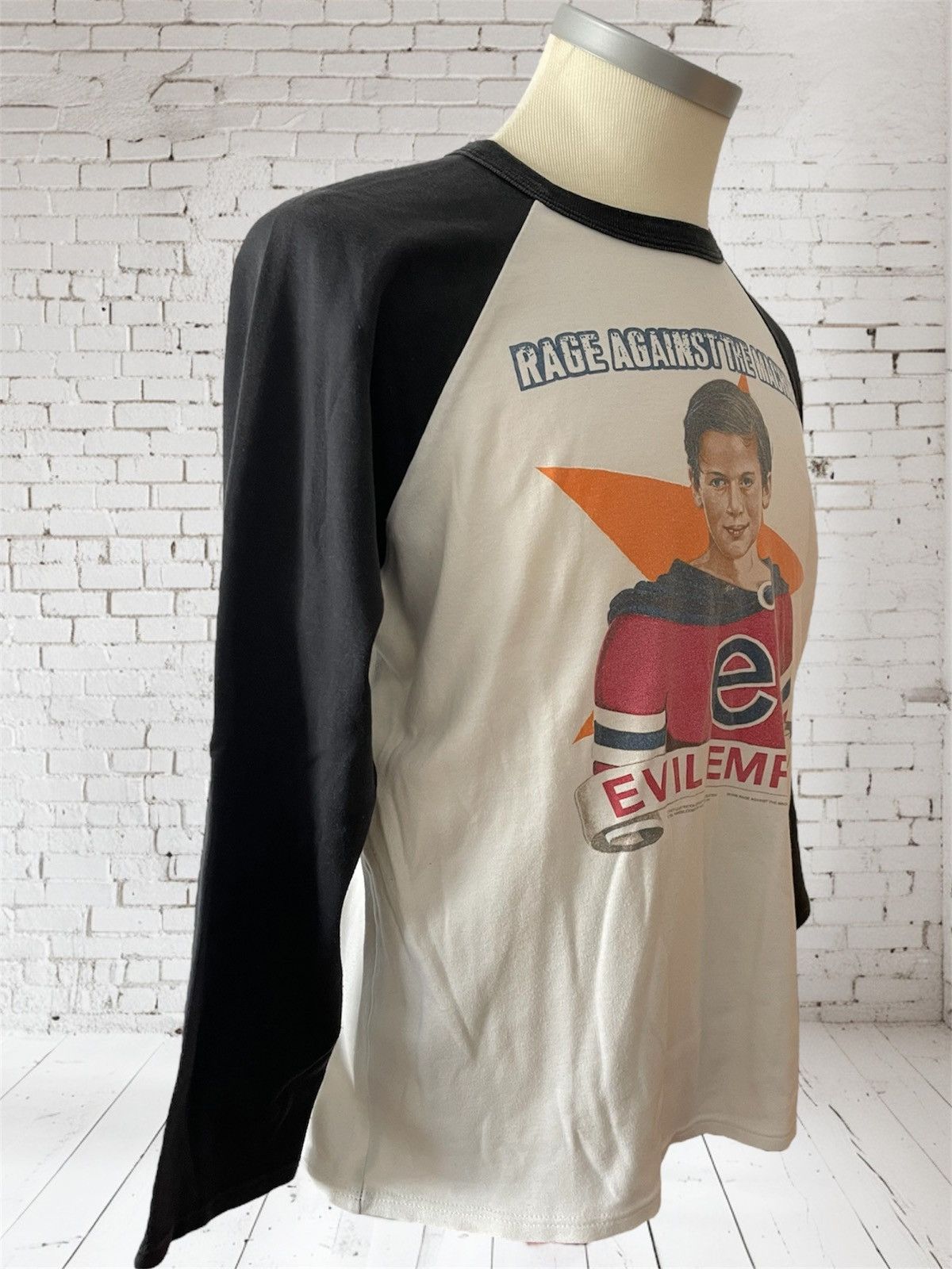 Vintage Vintage Rage Against The Machine, Evil Empire Tour, 1996 Size US XL / EU 56 / 4 - 3 Thumbnail