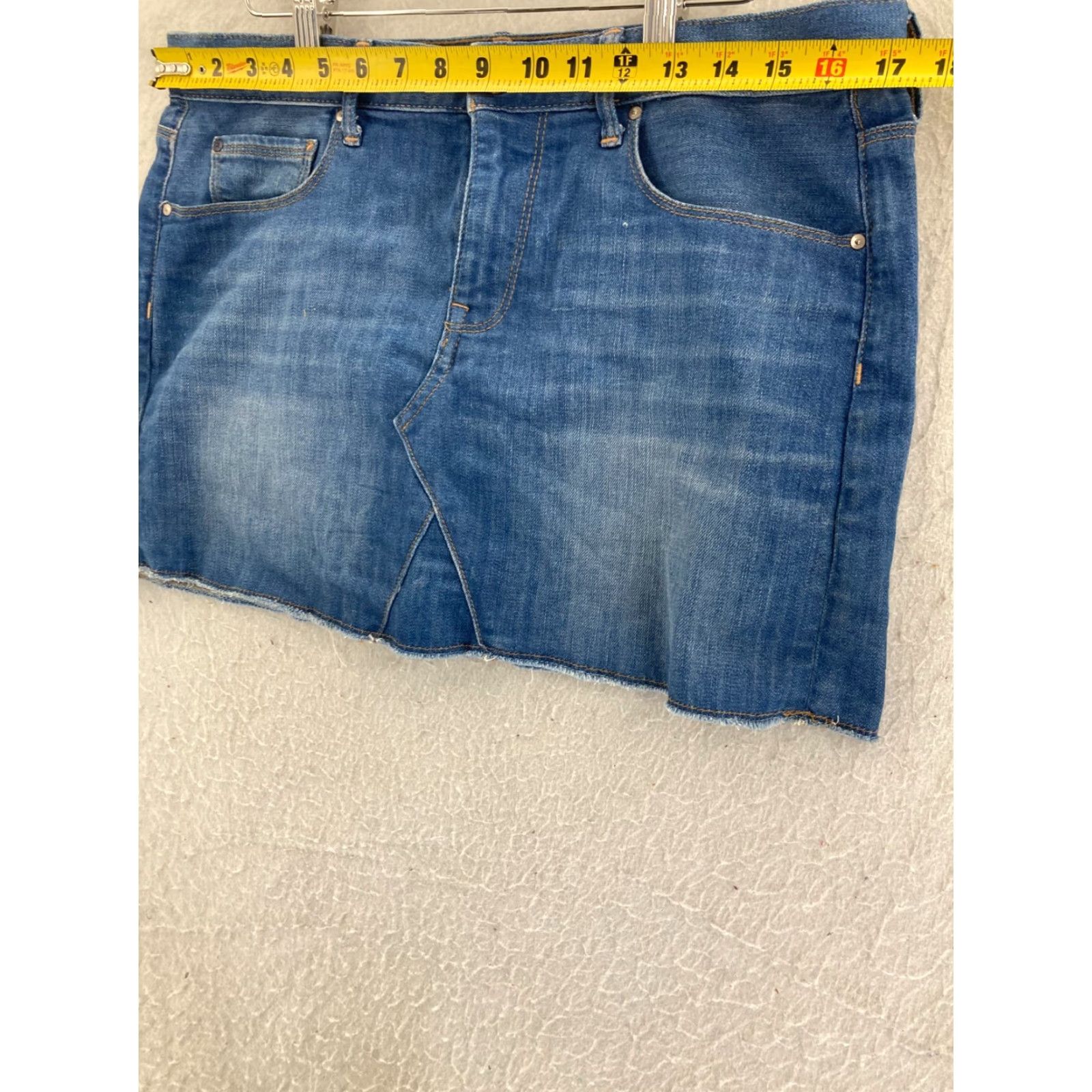 Gap Gap Jean Skirt Casual Mini Womens 29/R Raw Hem Blue Denim American Size 29" - 2 Thumbnail