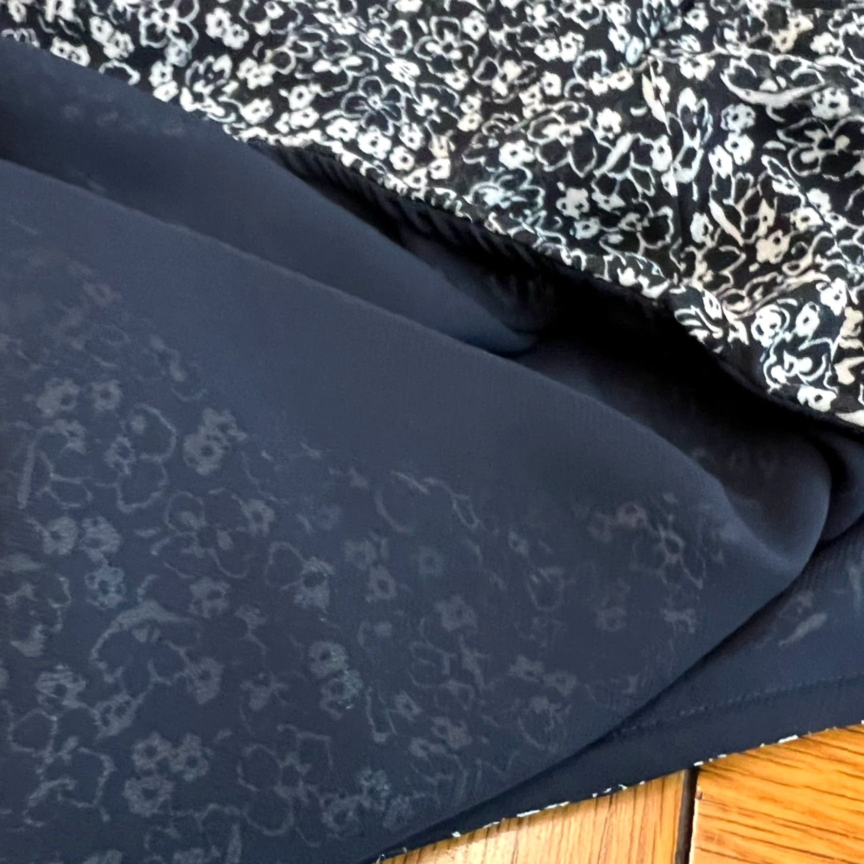 Chaps Chaps Skirt Midi Floral Lined Pleated Womens Size L Black/White Size 36" / US 14 / IT 50 - 7 Thumbnail