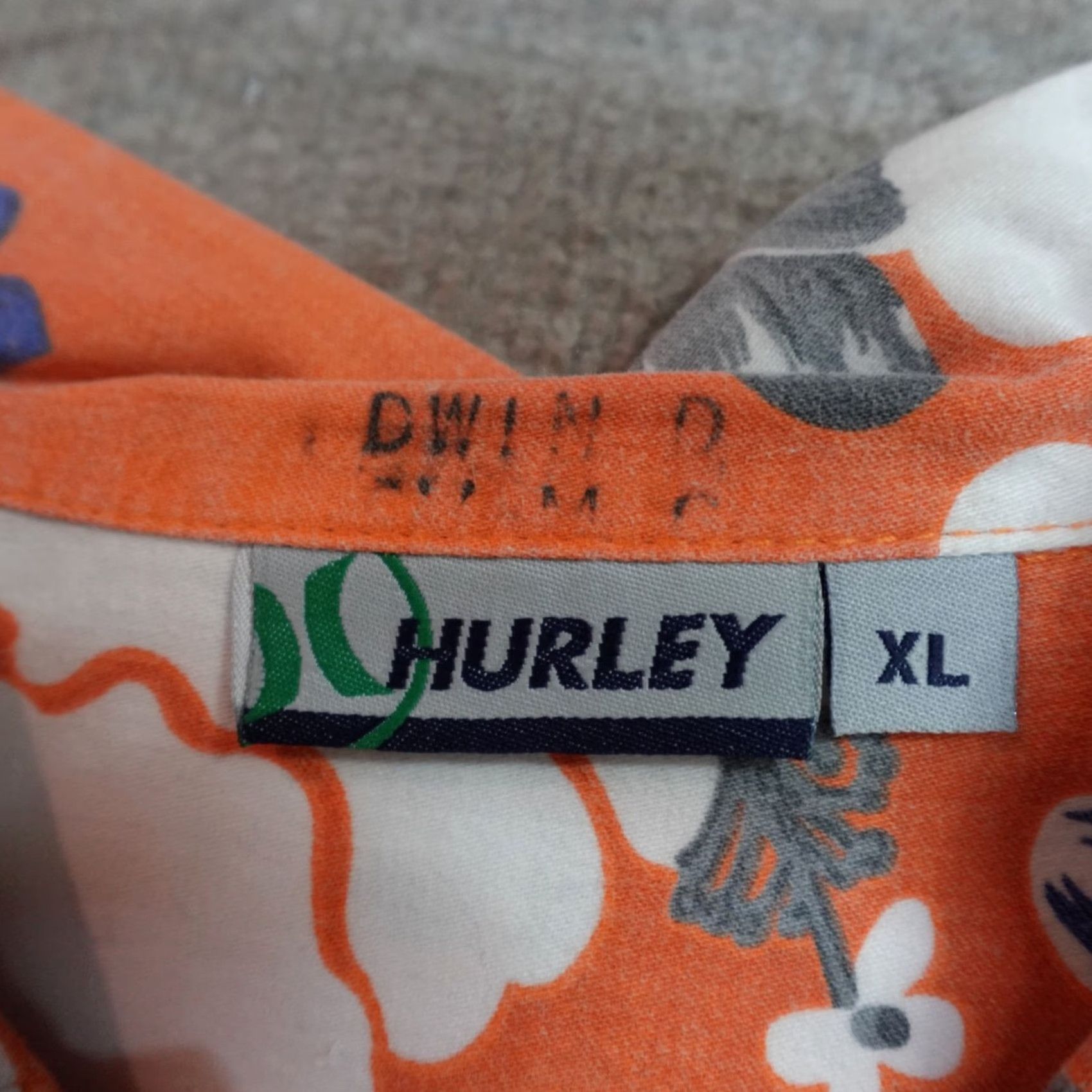 Hurley VINTAGE Hurley Hawaiian Shirt XL Orange Floral Cotton All Over USA Made Y2K Button-Up Short Sleeve Mens Hawaiian Size US XL / EU 56 / 4 - 2 Thumbnail