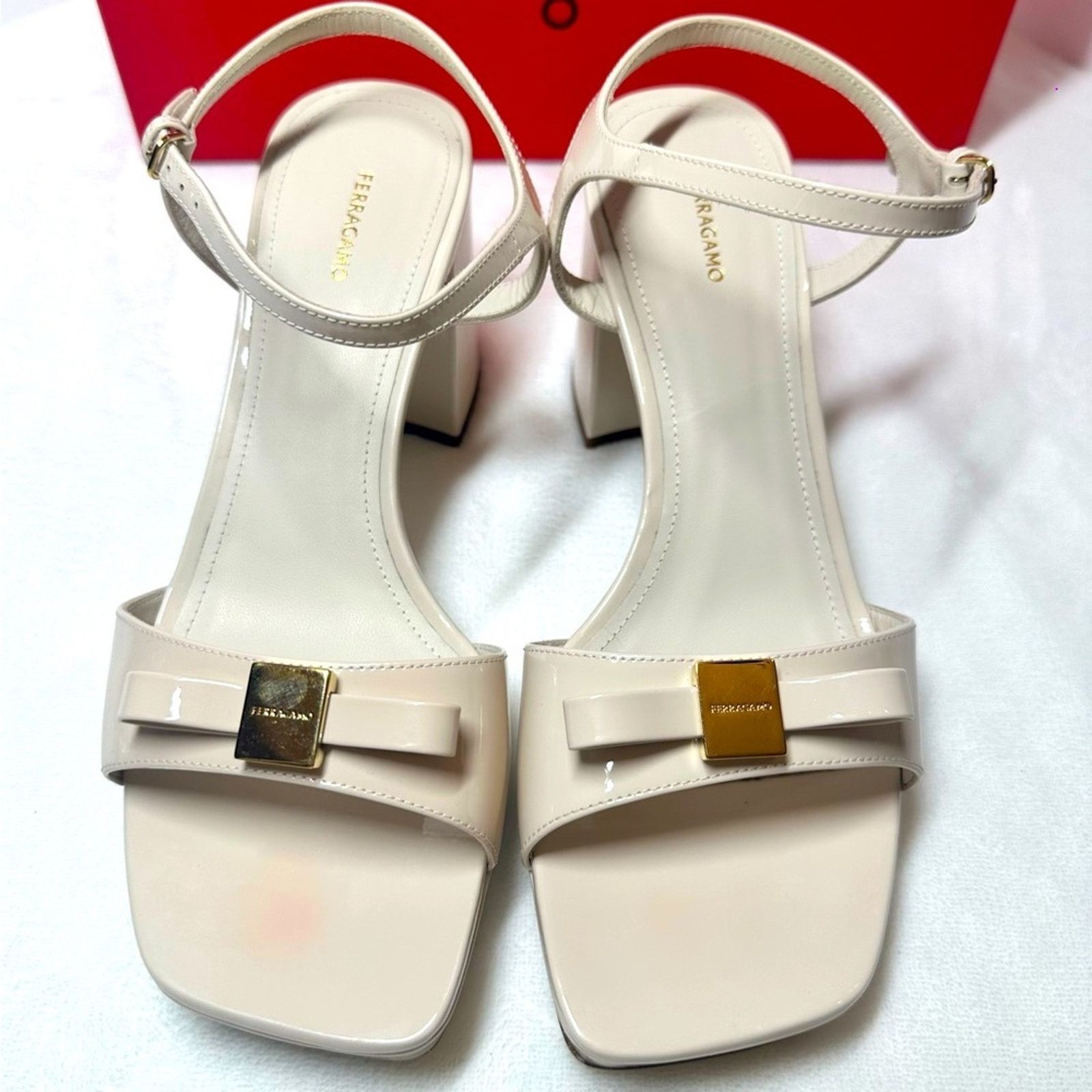 Salvatore Ferragamo Ferragamo Marika Patent Leather Women's Sandals Size US 9 / IT 39 - 4 Thumbnail