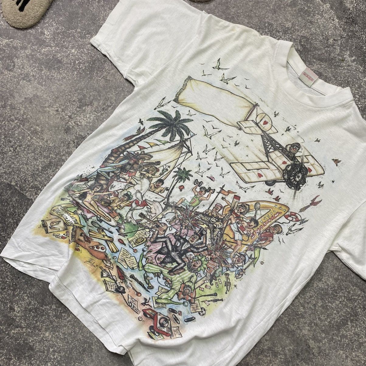 Vintage Vintage Designer Graphic Art Big Logo Streetwear 90’s tee Size US L / EU 52-54 / 3 - 2 Thumbnail