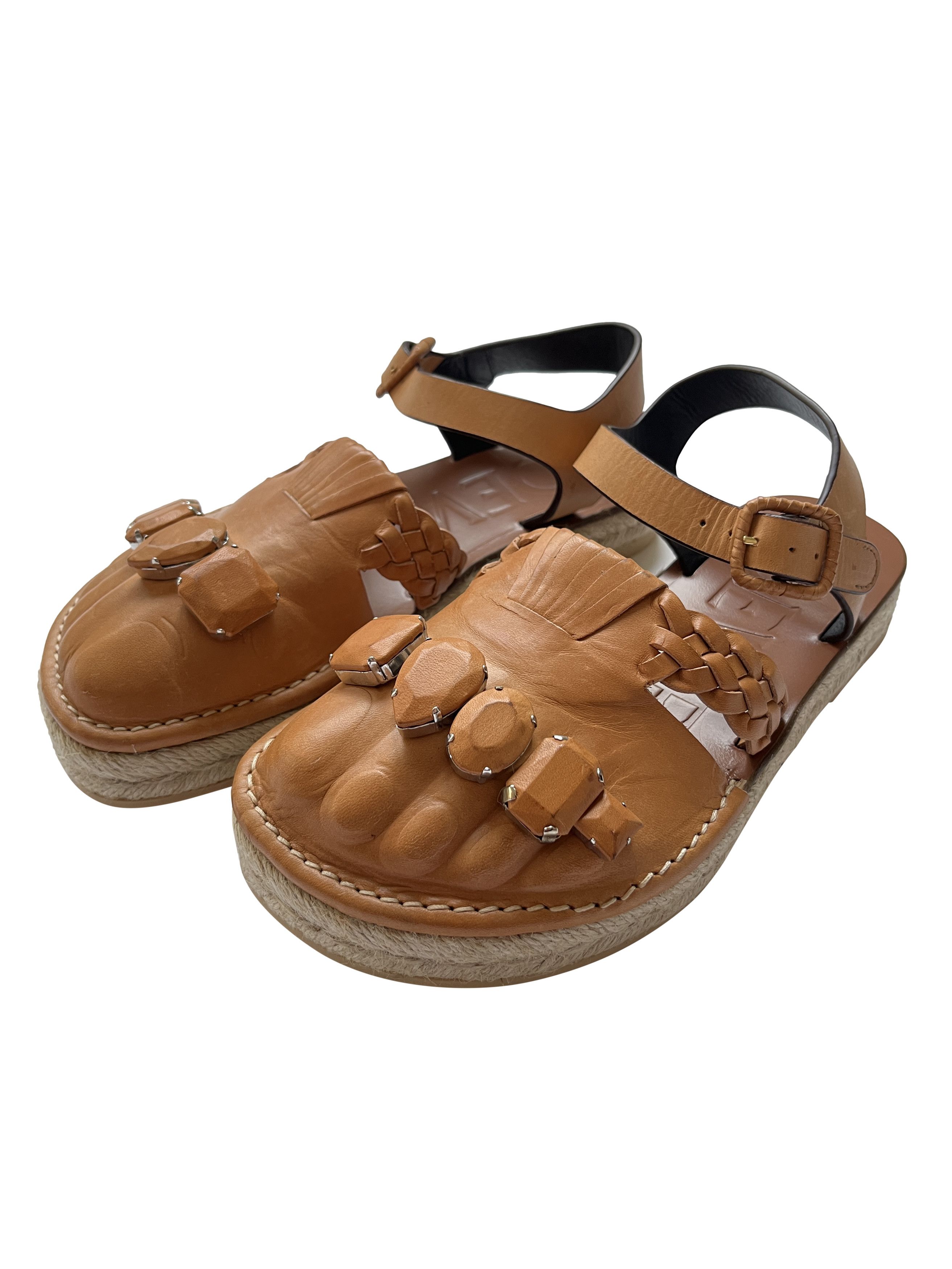 Loewe ⚡️QUICK SALE⚡️2019 Loewe Tan Moulded Toe Ring Sandals Size US 5 / IT 35 - 1 Thumbnail