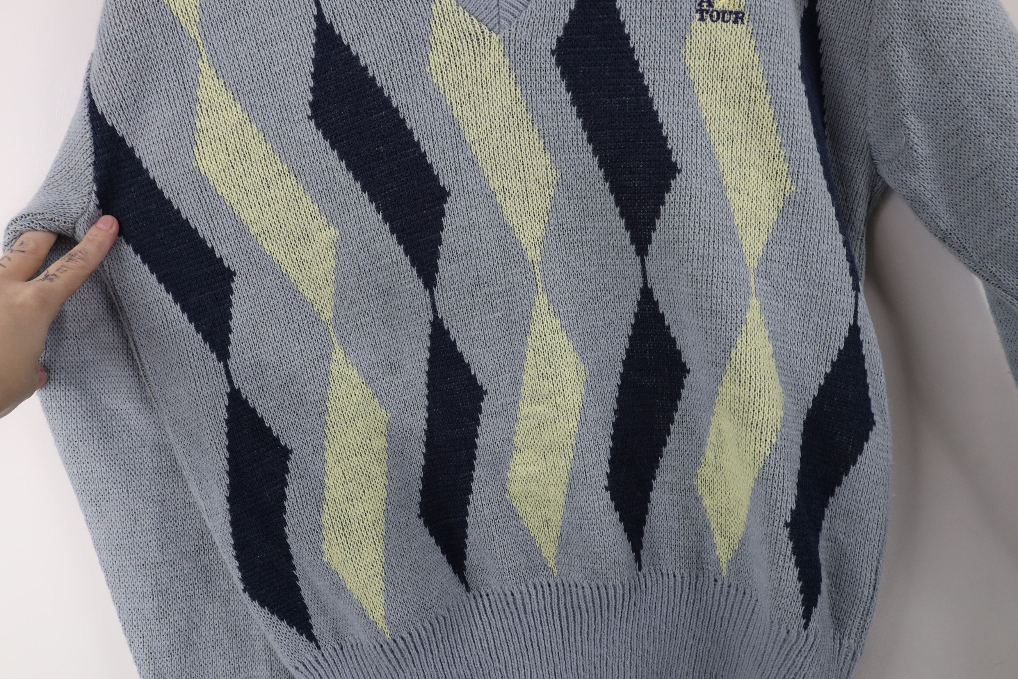 Vintage Vintage 70s 80s PGA Golf Diamond Knit V-Neck Sweater USA Size US M / EU 48-50 / 2 - 6 Thumbnail