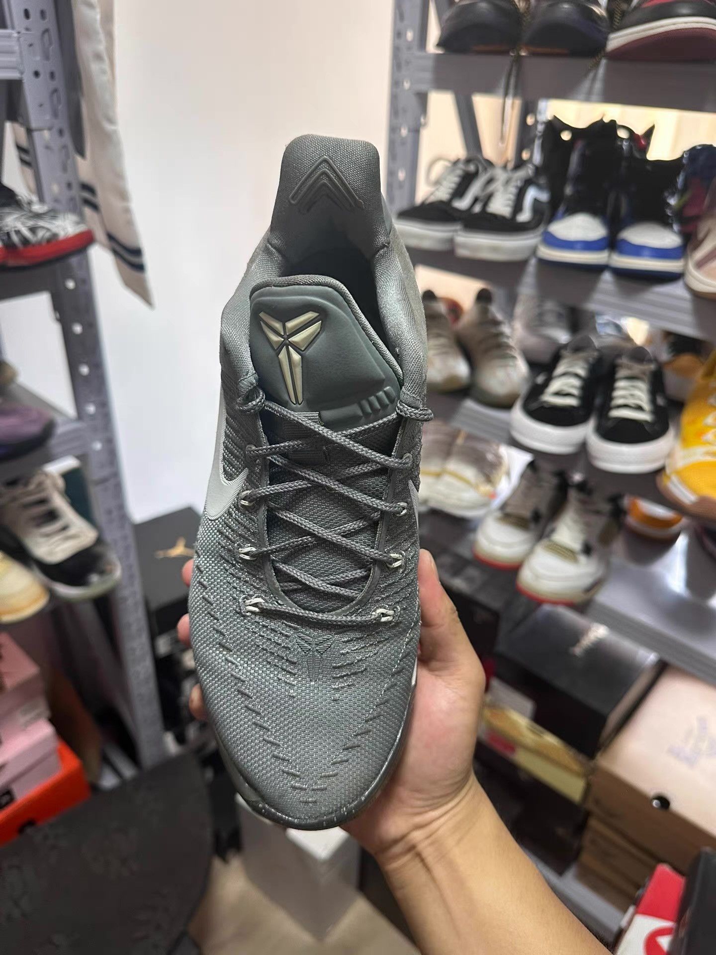 Nike Kobe AD Cool Grey Ｑ20 Size US 7.5 / EU 40-41 - 8 Thumbnail