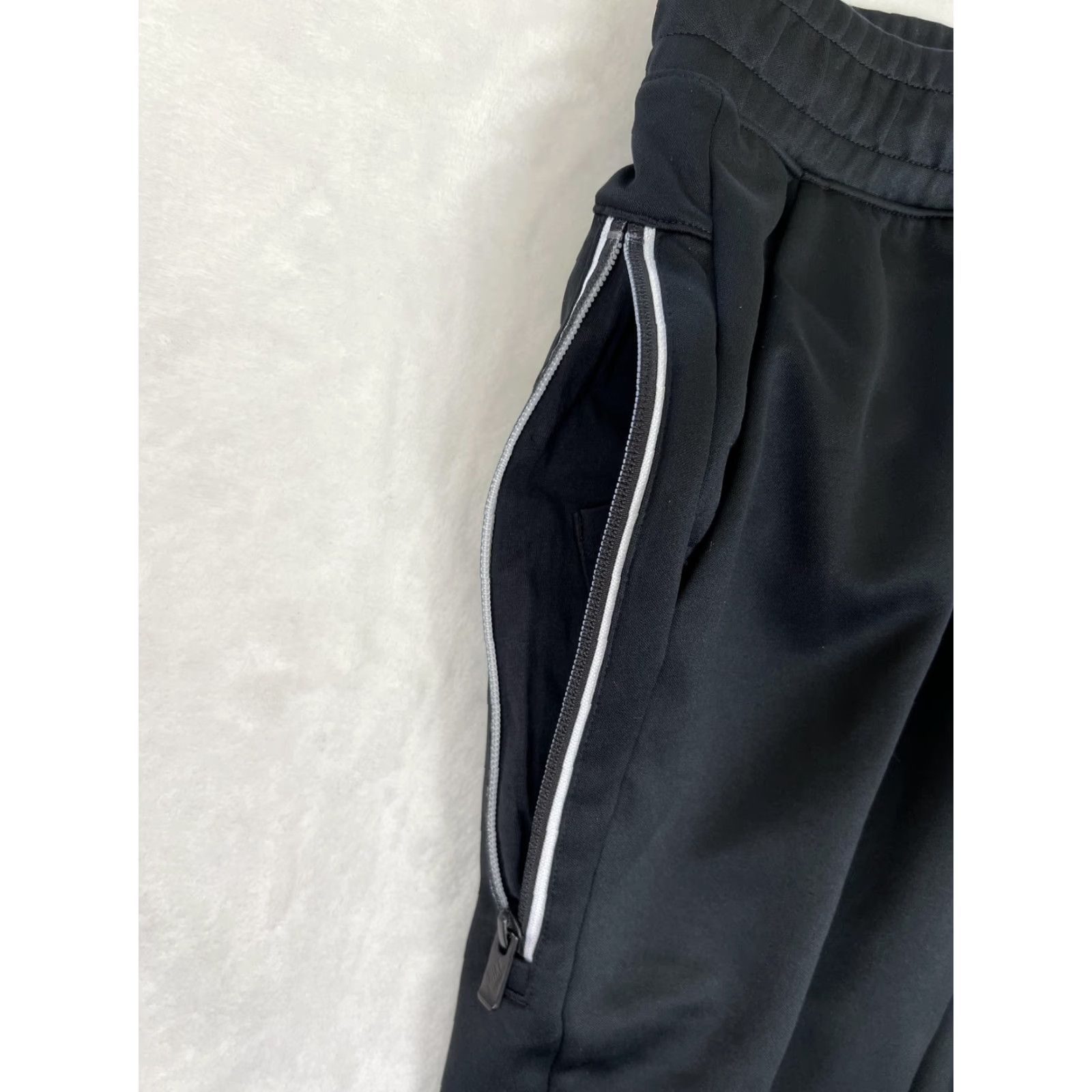 Nike Nike Pants Mens Small Black Joggers Zip Pocket Tapered Cuff Athletic Training Size US 29 - 5 Thumbnail