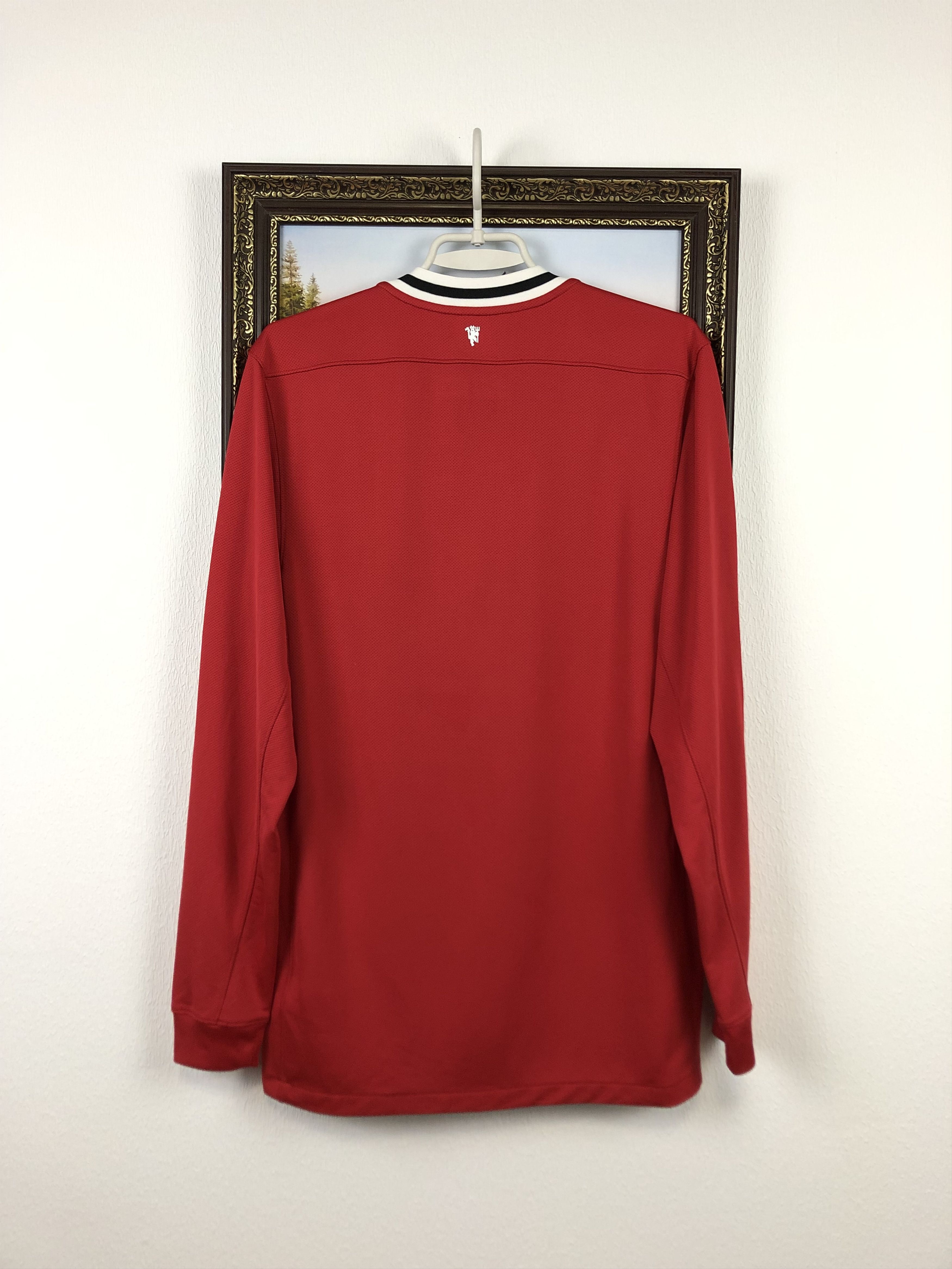 Nike Manchester United football shirt 2011 Long Sleeve Jersey Size US M / EU 48-50 / 2 - 15 Thumbnail