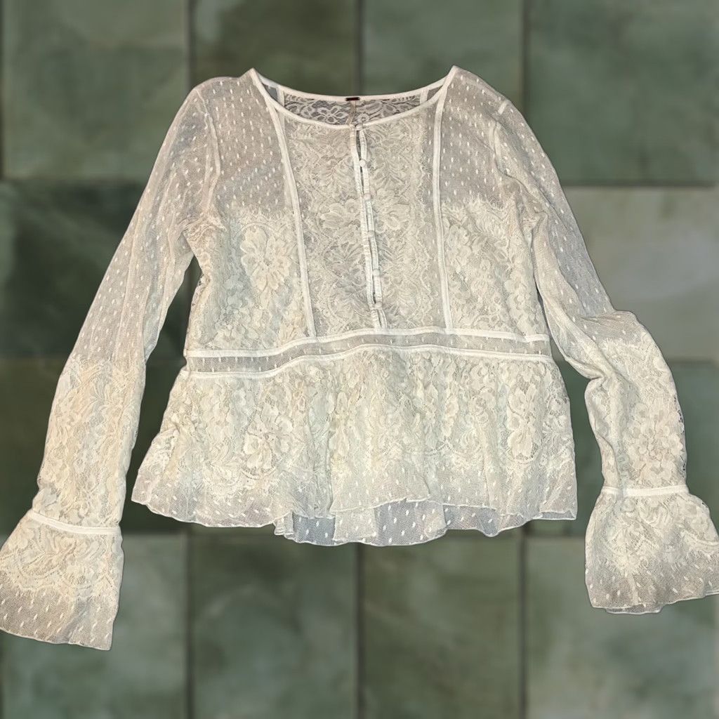 Free People FREE PEOPLE Blouse Women Large White Lace Peplum Swiss Dot Penelope Top Size L Size L / US 10 / IT 46 - 1 Thumbnail