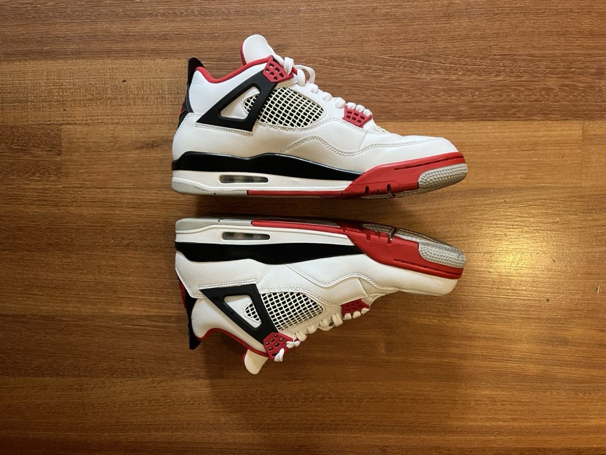 Jordan Brand Air Jordan 4 Retro OG Fire Red Size US 11 / EU 44 - 2 Thumbnail