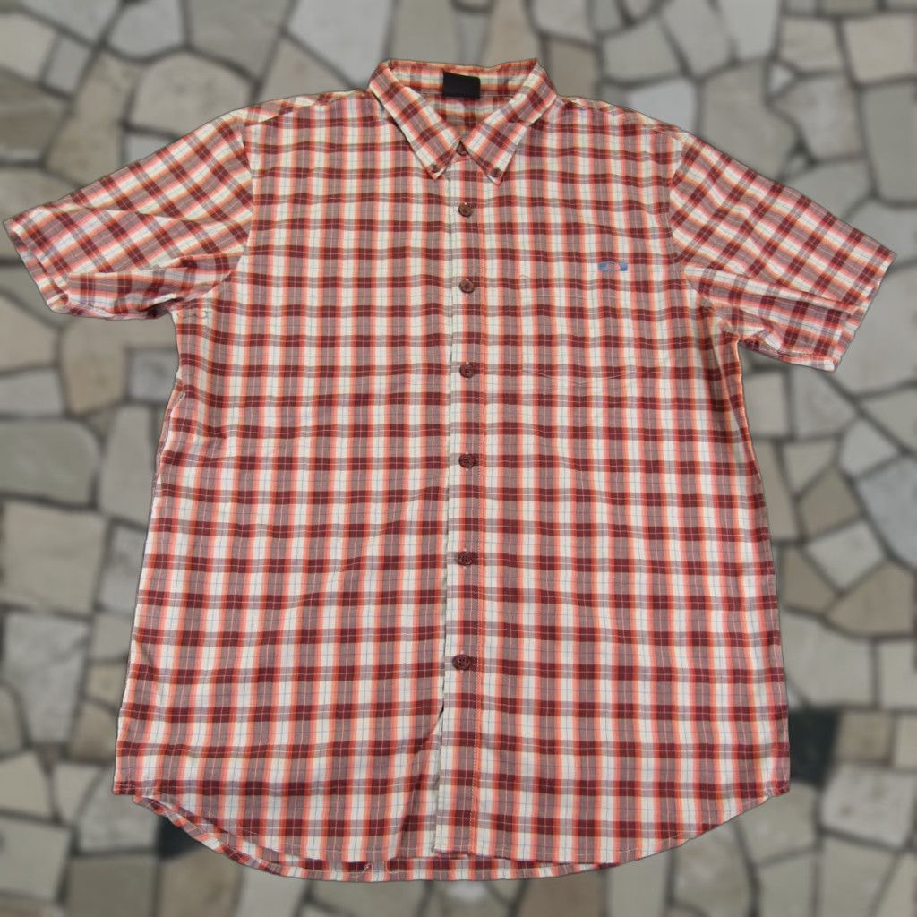 Oakley Oakley Shirt Mens L Red Plaid Button-Up Lightweight Outdoor Casual Workwear Size US L / EU 52-54 / 3 - 1 Thumbnail
