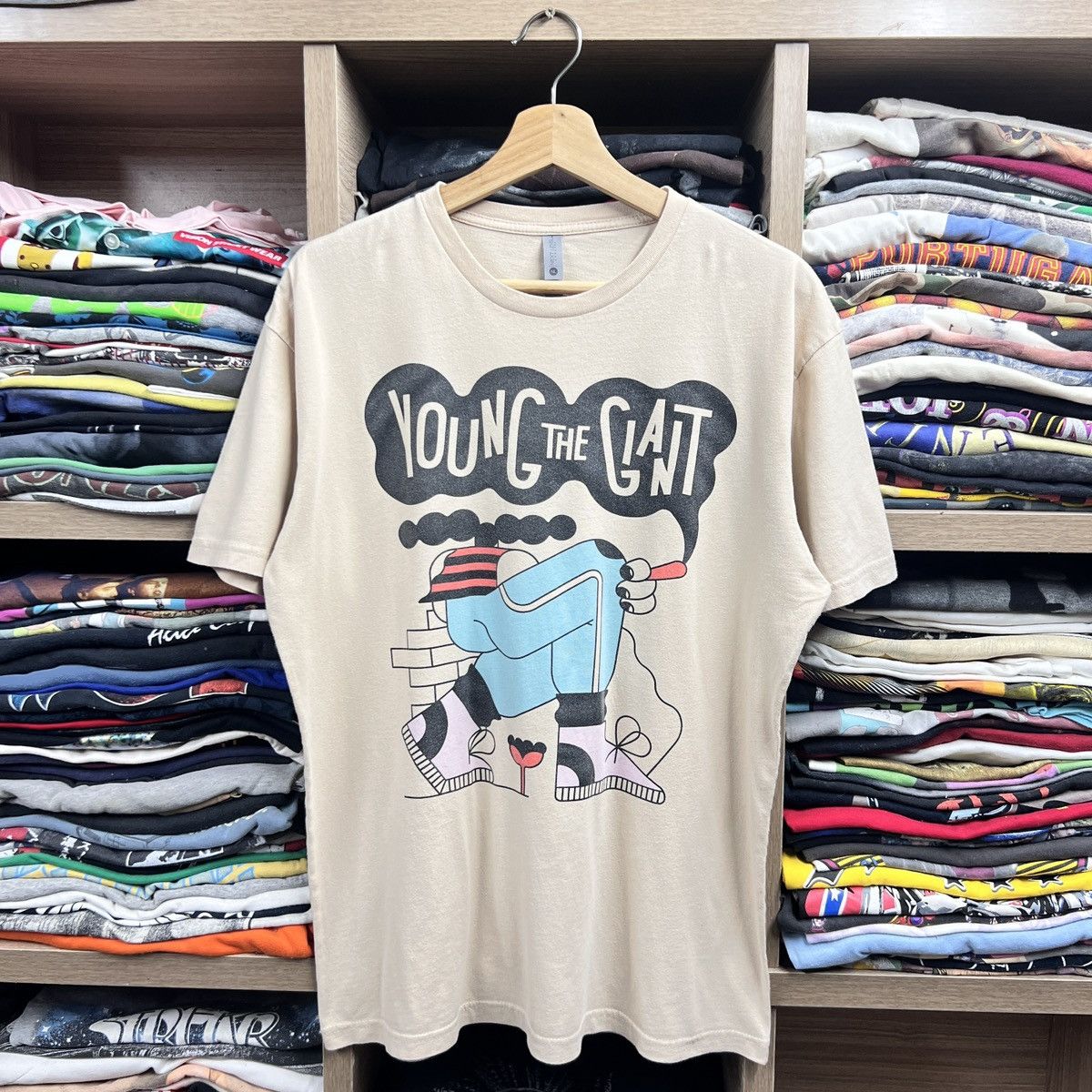 Band Tees YOUNG THE GIANT BAND TEE Size US L / EU 52-54 / 3 - 1 Thumbnail