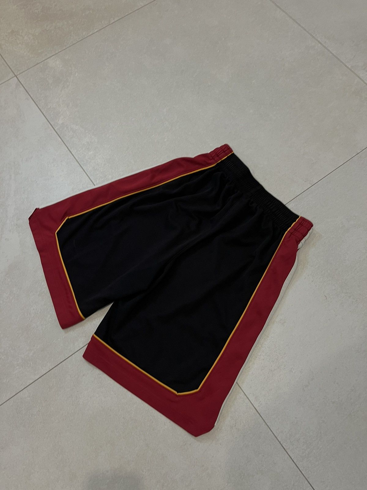 Adidas NBA MIAMI HEAT BASKETBALL SHORTS ADIDAS SIZE S ADULT BLACK Size US 32 / EU 48 - 7 Thumbnail