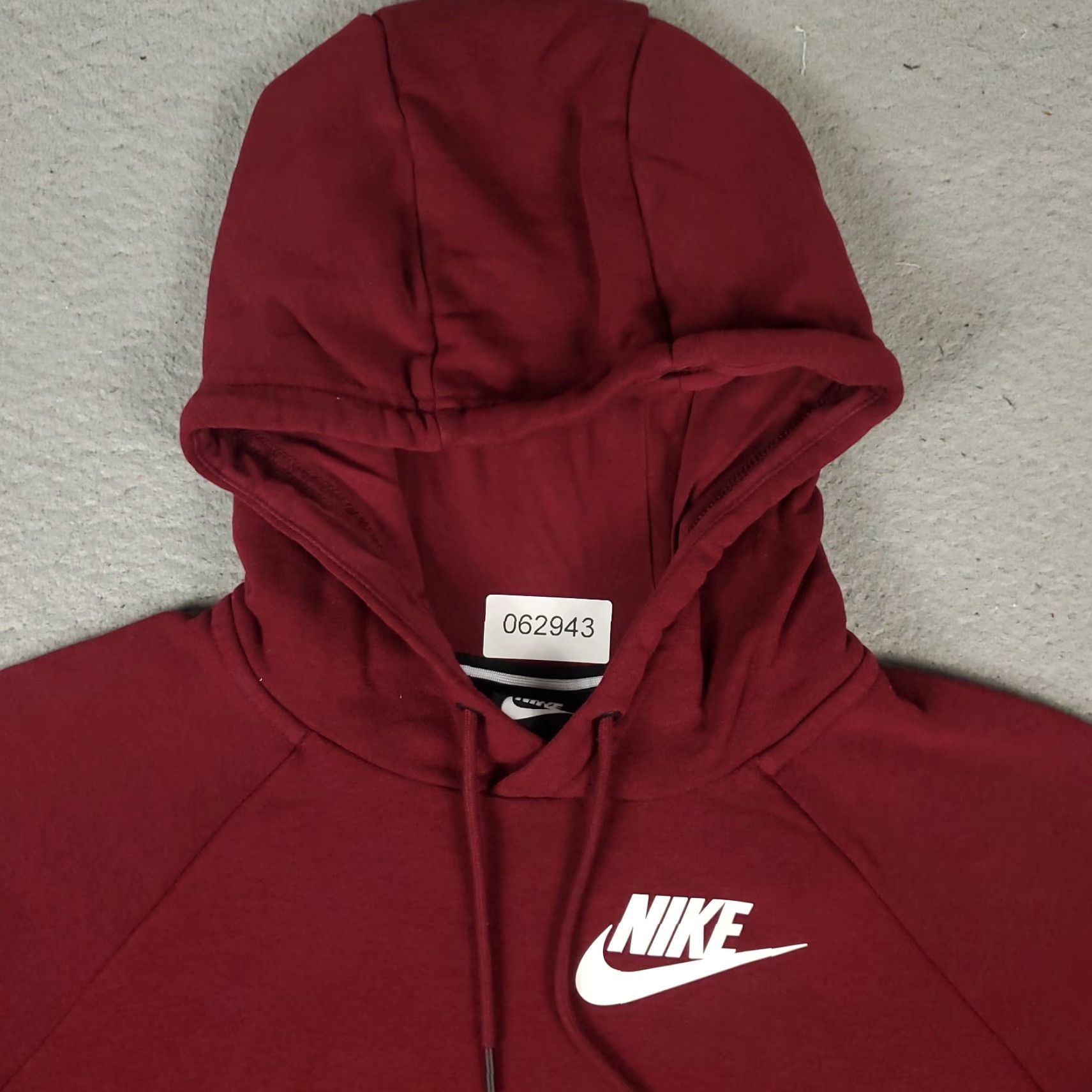 Nike Nike Sweater Mens Size Small Red Swoosh Pullover Hoodie Sweatshirt Size US S / EU 44-46 / 1 - 2 Thumbnail