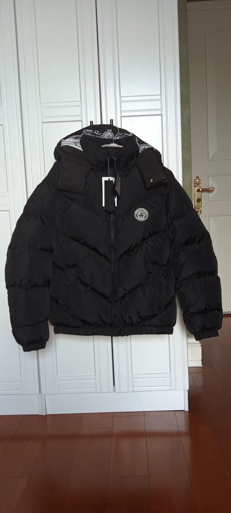 Versace Versace Black Puffer Jacket Unisex - dmc Size US M / EU 48-50 / 2 - 1 Thumbnail