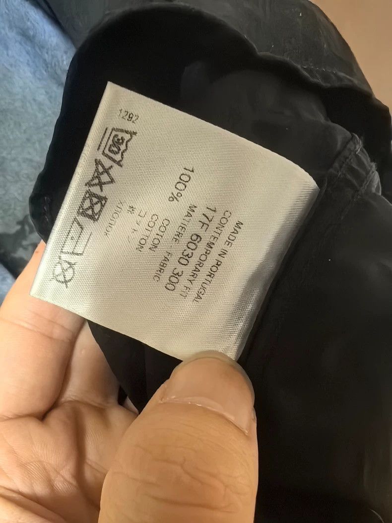 Givenchy Givenchy Shark Shirt Size US L / EU 52-54 / 3 - 5 Thumbnail