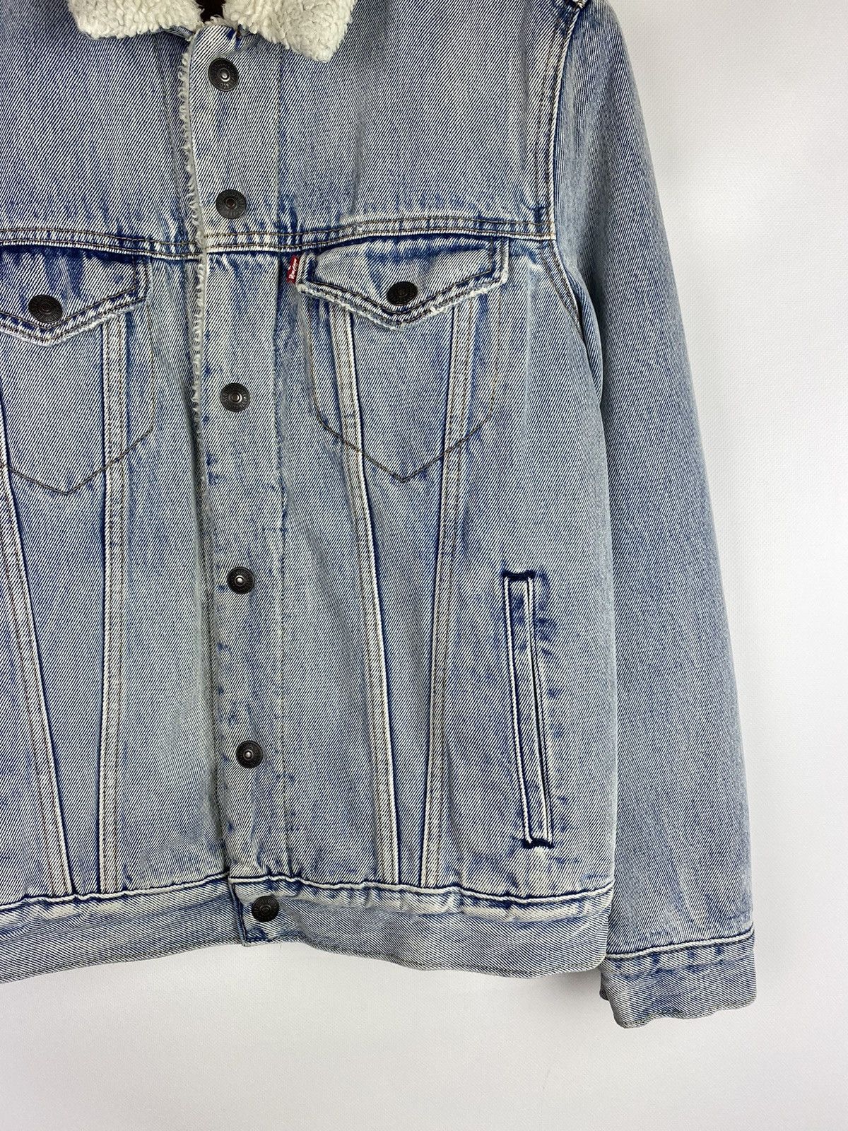 Levi's Levis Premium men’s Sherpa lined trucker jacket size S Size US S / EU 44-46 / 1 - 6 Thumbnail