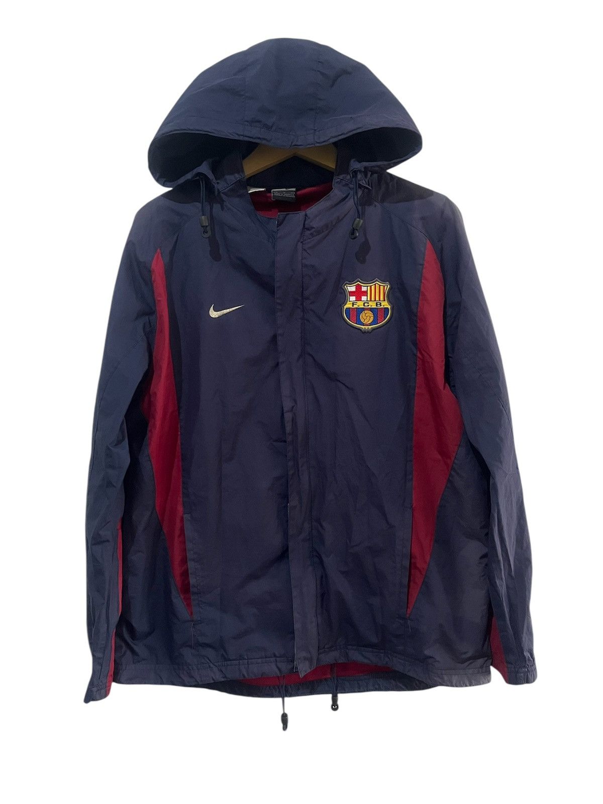 Nike Vintage Nike FC Barcelona "Barça" Windbreaker Jacket Navy Size US XL / EU 56 / 4 - 3 Thumbnail