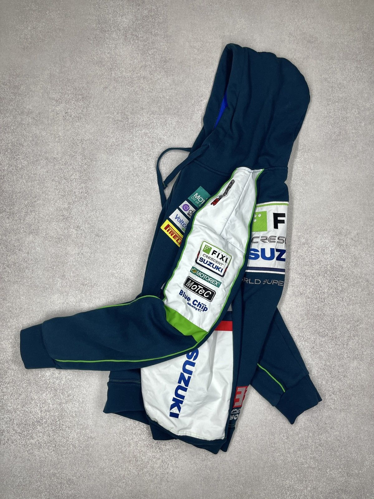 Formula 1 Suzuki Fixi Crescent Racing Superbike Team Hoodie Yoshimura Size US L / EU 52-54 / 3 - 6 Thumbnail
