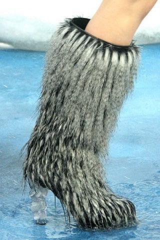 Chanel Chanel - FW2010 - Faux Fur Fantasy -Yeti Boots -Icicle Heels Size US 7 / IT 37 - 2 Thumbnail