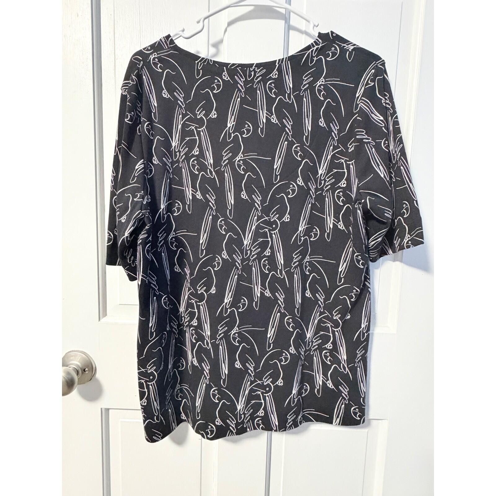 Chicos Chico's Parrot Print Top Womens 2 L Black Supima Cotton Tee Size L / US 10 / IT 46 - 5 Thumbnail