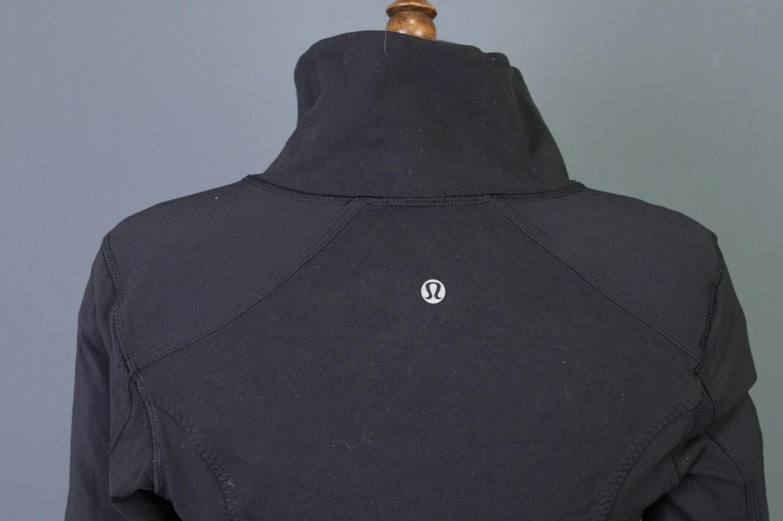 Lululemon Lululemon Athletica Gray Full Zip Fleece Track Jacket Size M / US 6-8 / IT 42-44 - 9 Thumbnail