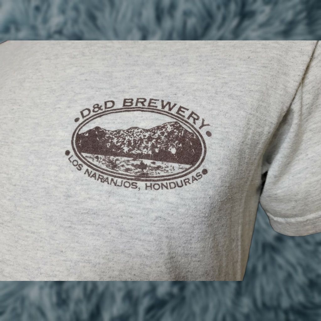 Vintage VINTAGE D&D Brewery Lodge Restaurant Los Naranjos Honduras T Shirt Medium Size US M / EU 48-50 / 2 - 1 Thumbnail