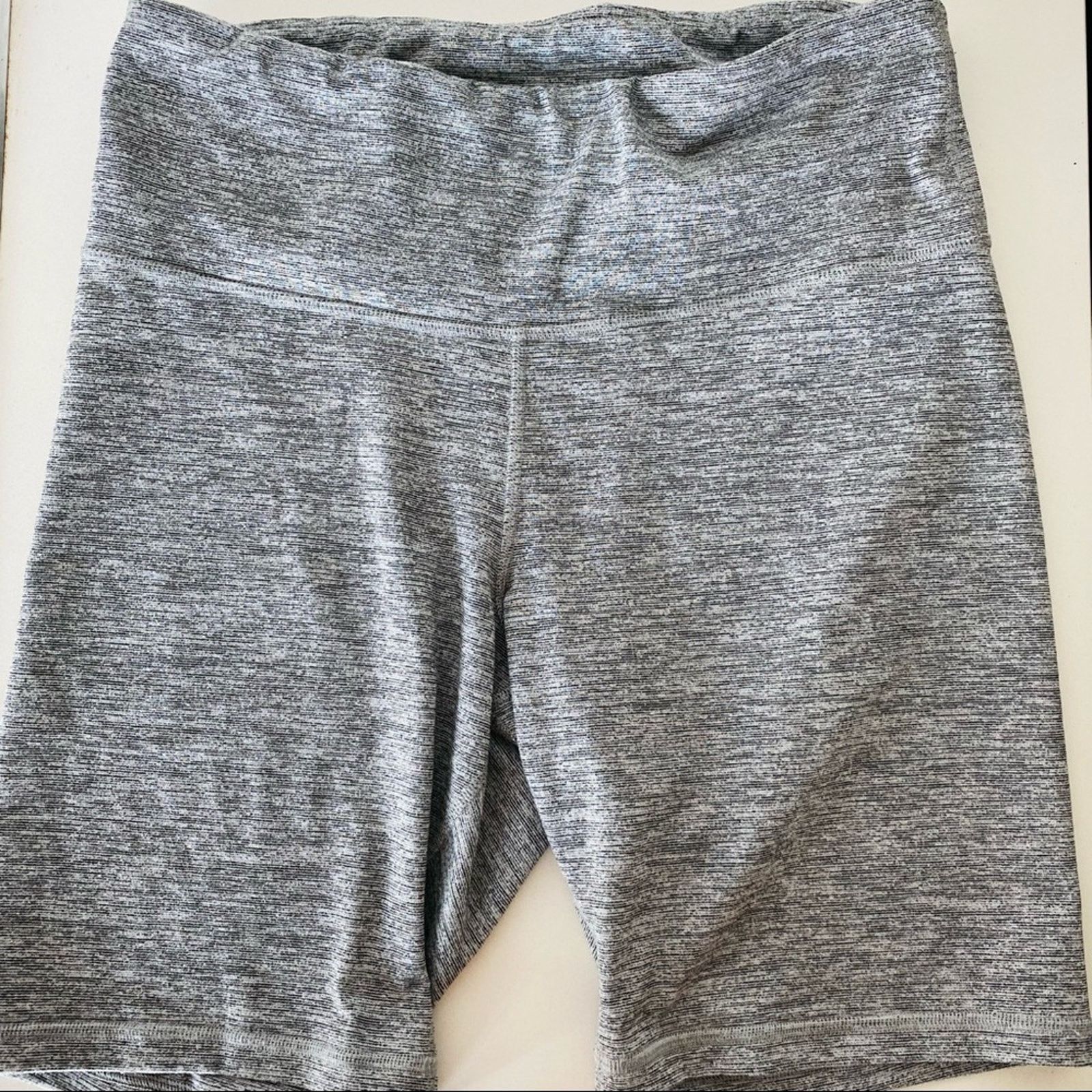 Old Navy OLD NAVY Grey White Stripe High Rise Waisted Biker Shorts 8" Size 30" / US 8 / IT 44 - 7 Thumbnail