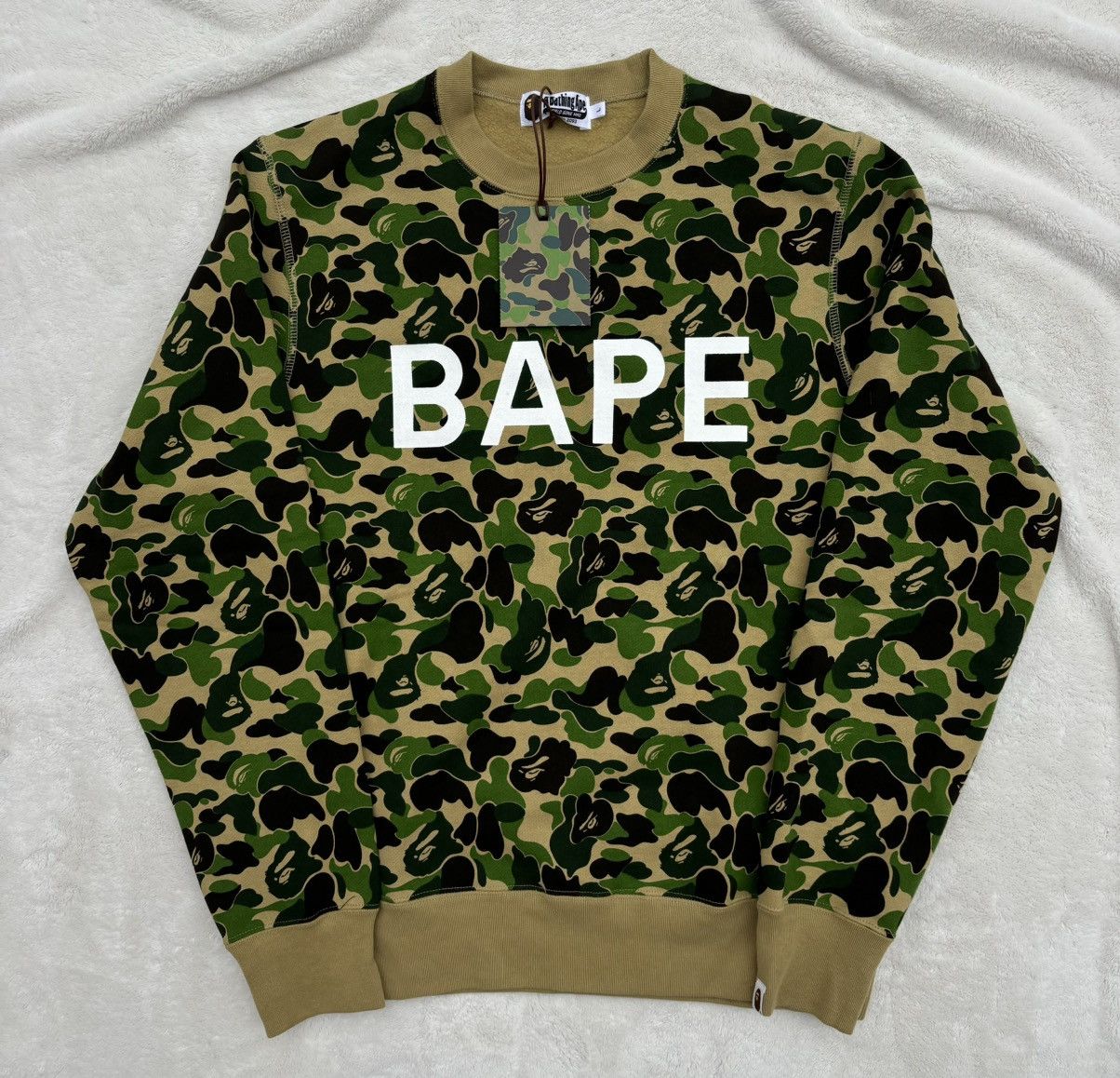 Bape Bape Green Classic Camo Spellout Crewneck Size US L / EU 52-54 / 3 - 1 Thumbnail