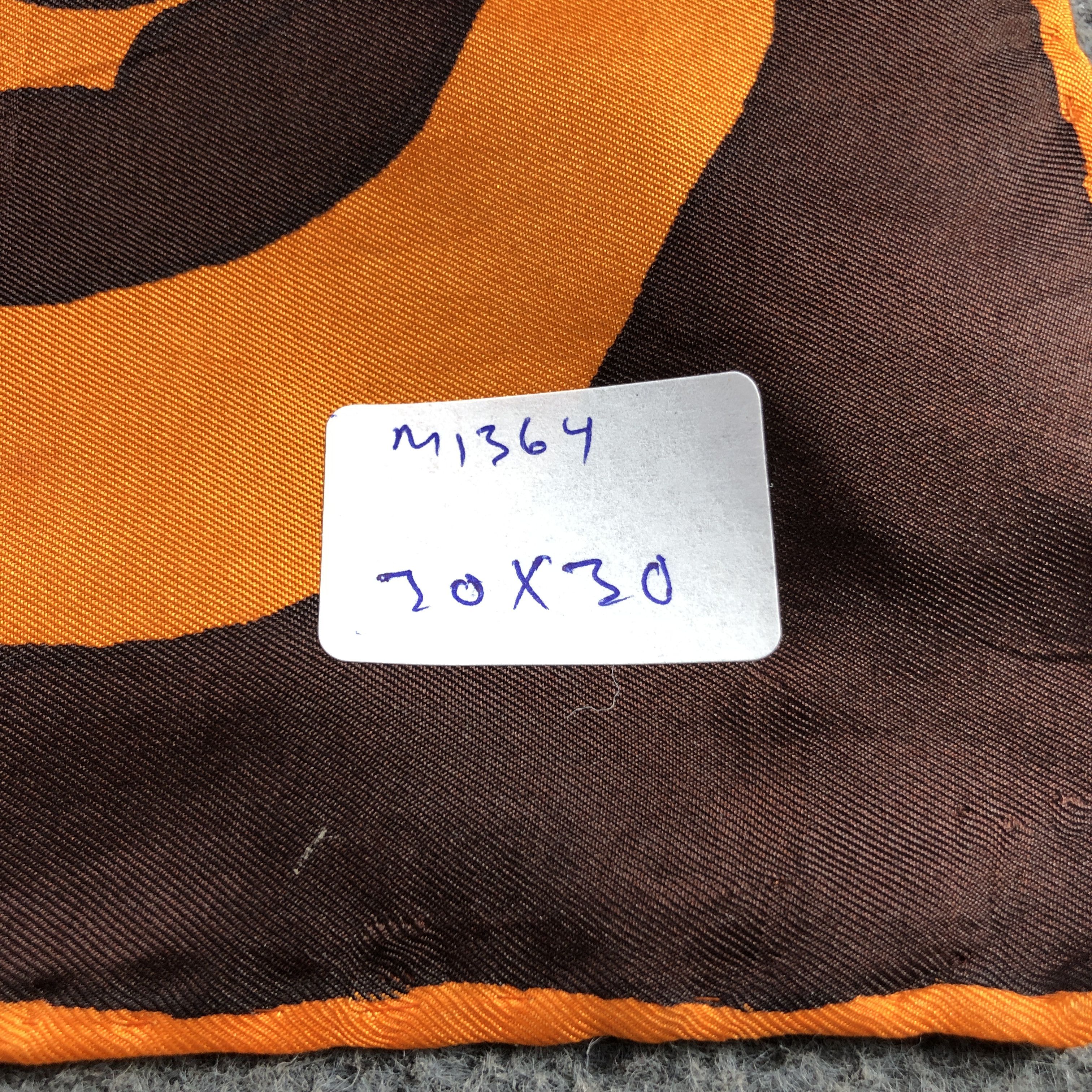 Vintage Vintage Luxury Abstract Rolled Silk Scarf M1364 Size ONE SIZE - 10 Thumbnail