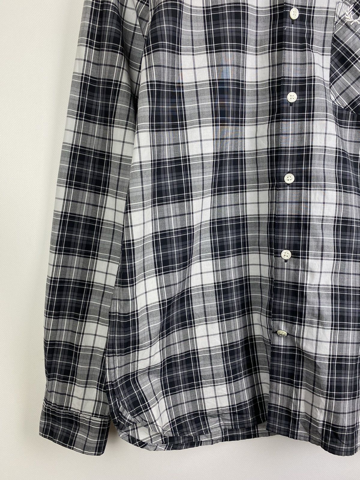 Fred Perry FP Fred Perry men’s long sleeve checked button up shirt Size US M / EU 48-50 / 2 - 7 Thumbnail