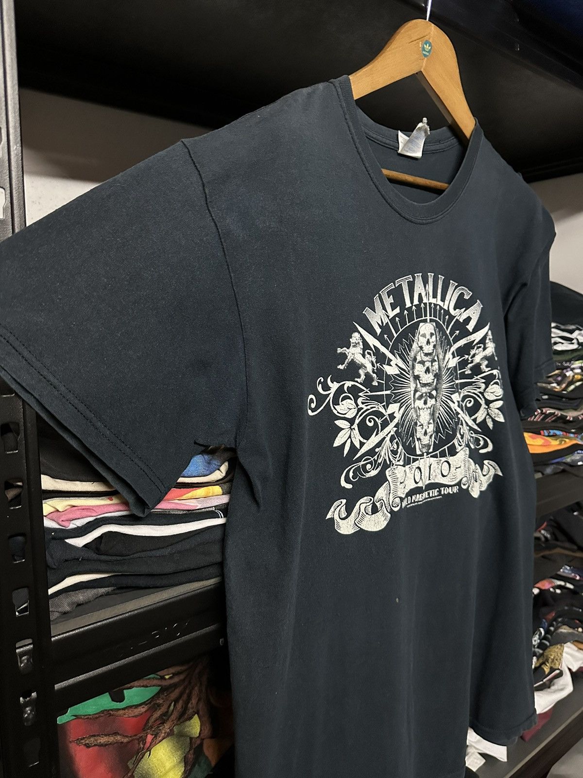 Band Tees × Vintage Vintage Metallica Magnetic Tour Faded Tee Size US L / EU 52-54 / 3 - 7 Thumbnail