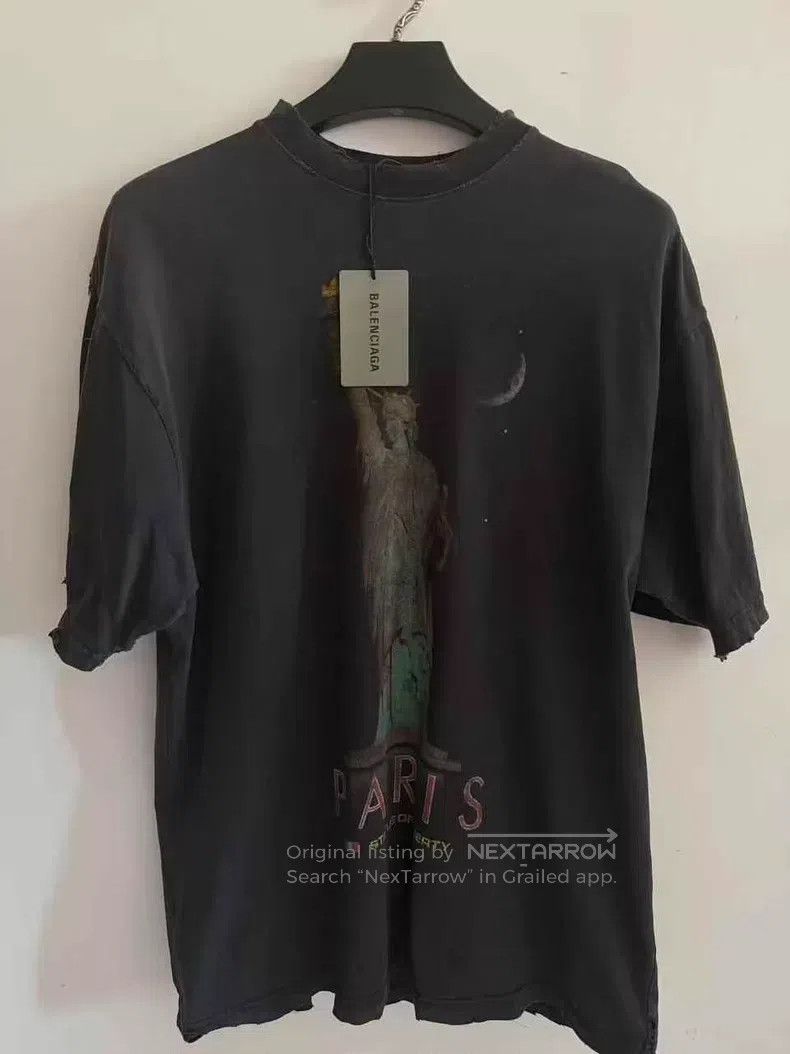 Balenciaga Balenciaga Black Statue of Liberty Destroyed Short Sleeve Size US S / EU 44-46 / 1 - 1 Thumbnail