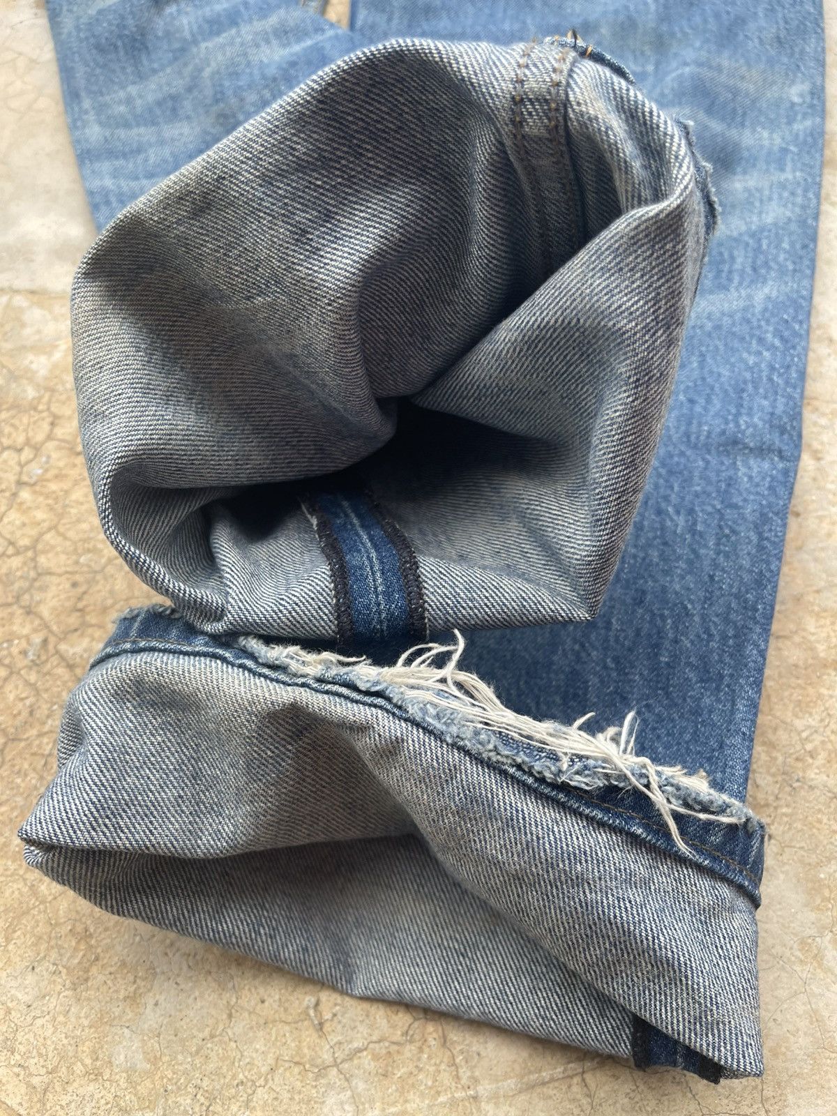 Diesel Diesel Viker Wash 008A2 Distressed Straight Leg Jeans 29x32 Size US 29 - 15 Thumbnail