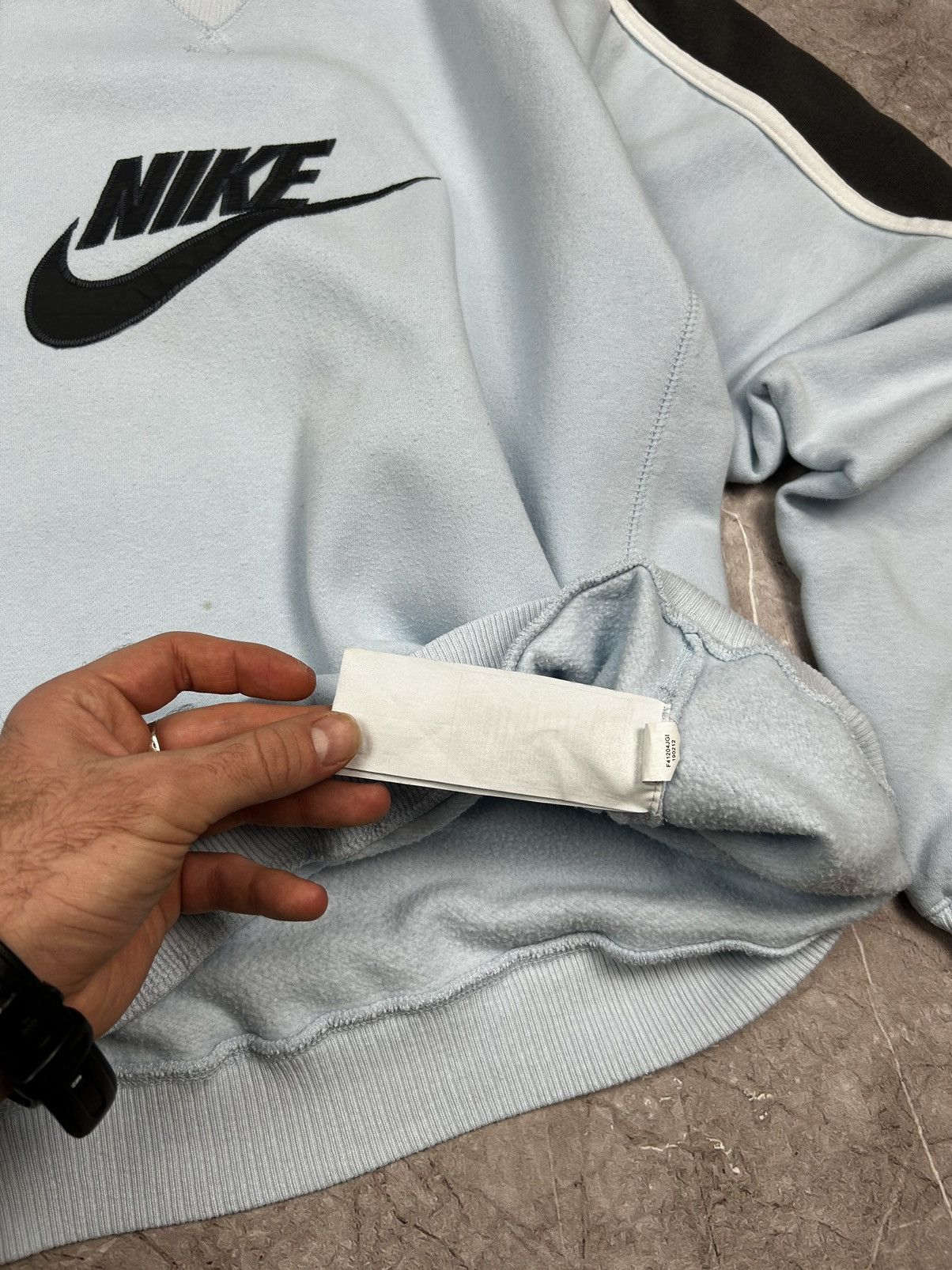 Nike × Vintage OOs Vintage Nike Oversized Big Logo Retro Sweatshirt Rare Size US M / EU 48-50 / 2 - 8 Thumbnail