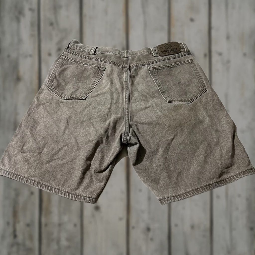 Wrangler VINTAGE Wrangler Jorts Brown 90s Distressed Size 34 Men Brown Wash Size US 34 / EU 50 - 1 Thumbnail