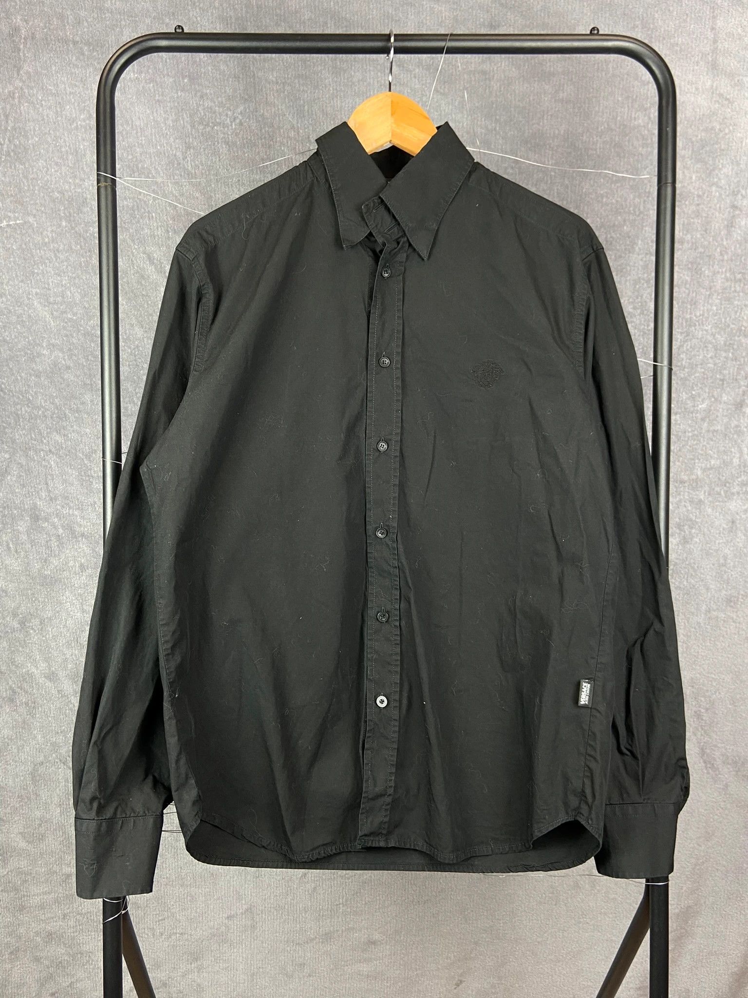 Versace Versace black Medusa logo luxury shirt L Size US L / EU 52-54 / 3 - 1 Thumbnail