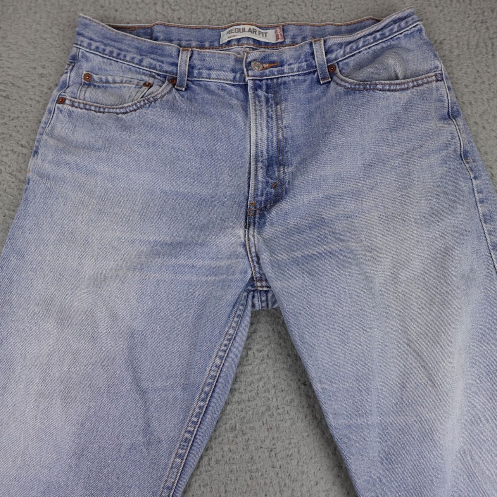 Levi's Levis 505 Jeans Mens 35 Blue Denim Light Wash Straight Retro Size US 35 - 4 Thumbnail