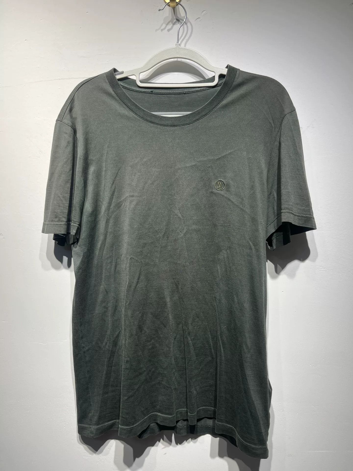 Louis Vuitton Louis Vuitton Retro Gray T-Shirt M Men Size US M / EU 48-50 / 2 - 1 Thumbnail