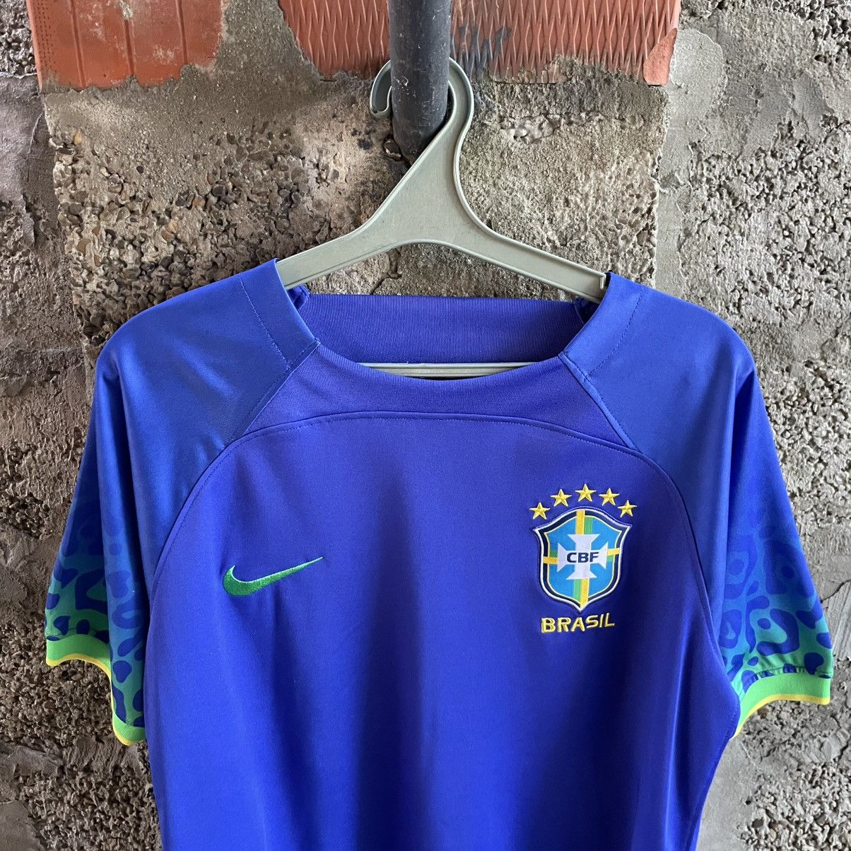 Nike Nike Football Brazil 🇧🇷 Jersey Size US M / EU 48-50 / 2 - 3 Thumbnail