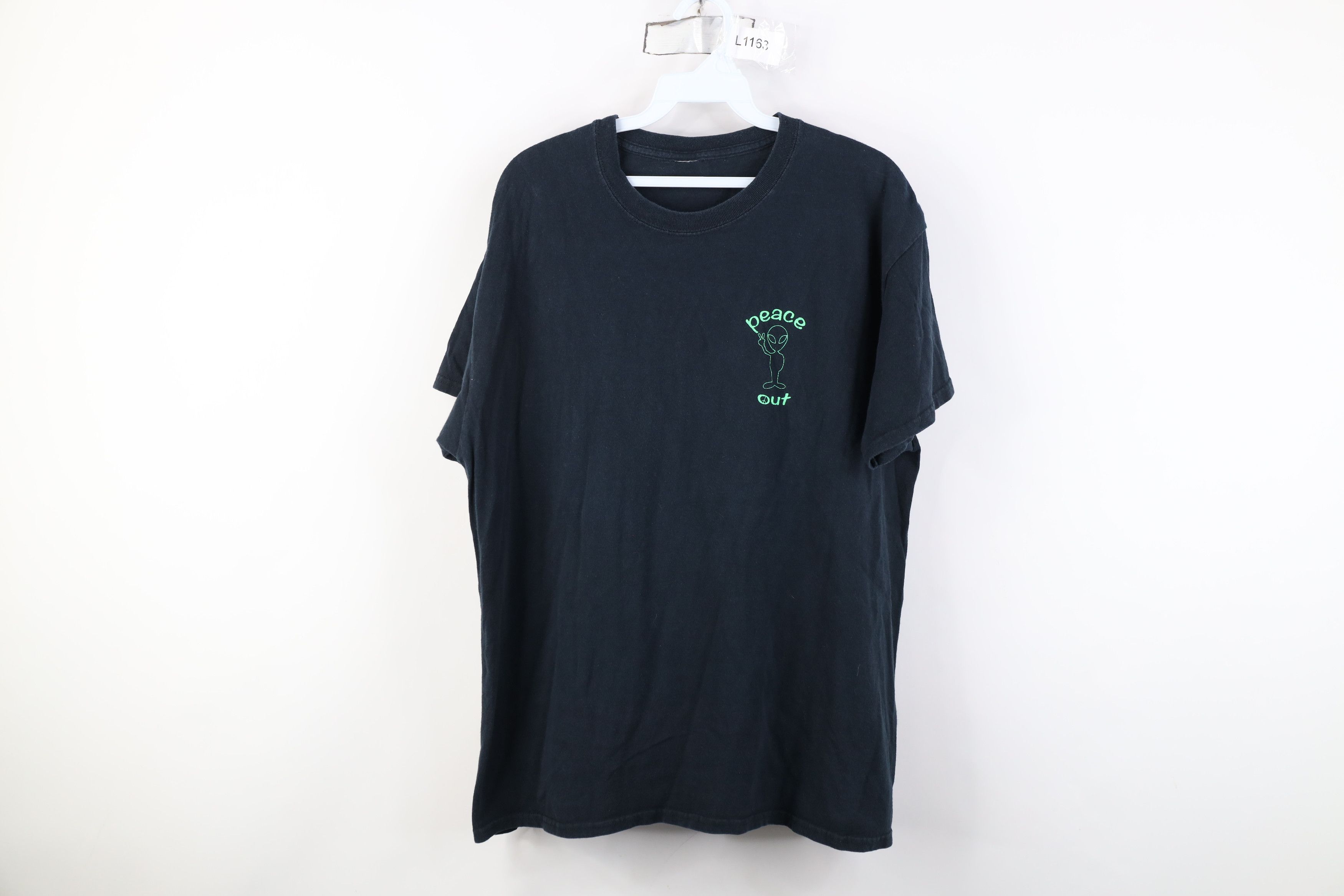 Vintage Vintage 90s Y2K Streetwear Out Alien Space T-Shirt Black Size US M / EU 48-50 / 2 - 1 Thumbnail